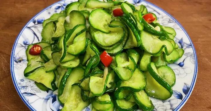 春天這菜大量上市，幾塊錢炒一盤，脆嫩爽口不油膩，全家都愛喫！