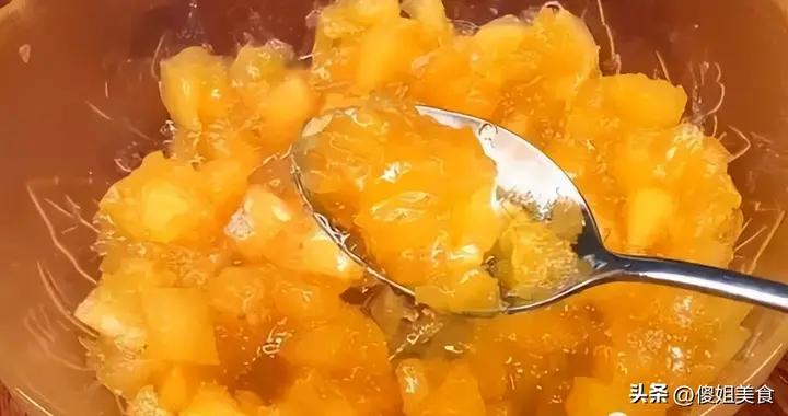 春天，遇到此果別手軟，一次多買些，煮好存冰箱，隨喫隨取特省事