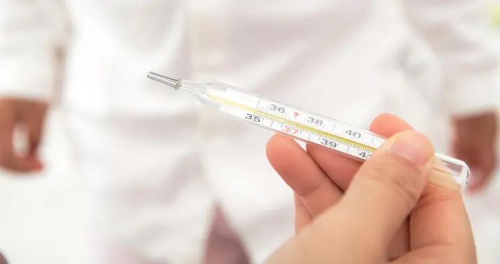 來大姨媽體溫會升高？別再搞錯了，真正變化是這樣的