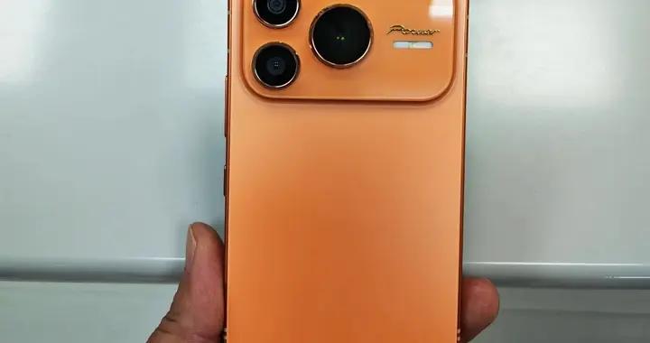 榮耀賭對了，華爲、小米、vivo友商跟進1萬毫安電池，充電寶失業