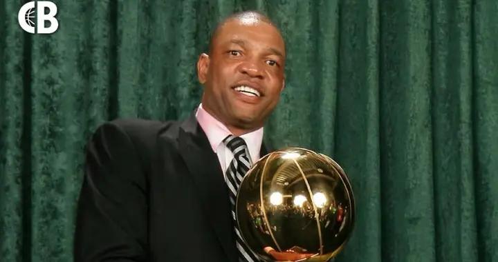 64歲老裏弗斯宣佈退休！曾獲NBA總冠軍+盃賽冠軍 27年教練生涯結束