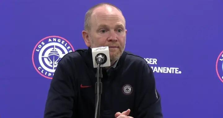 快船總裁弗蘭克：計劃長期留下小卡和盧指導 球隊仍在爭冠窗口期