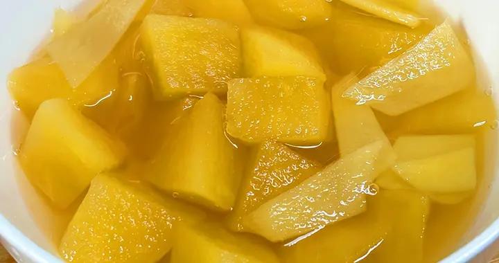 別再生喫蘋果了，加一塊生薑煮水喝，做法超簡單，全家都適合喝！