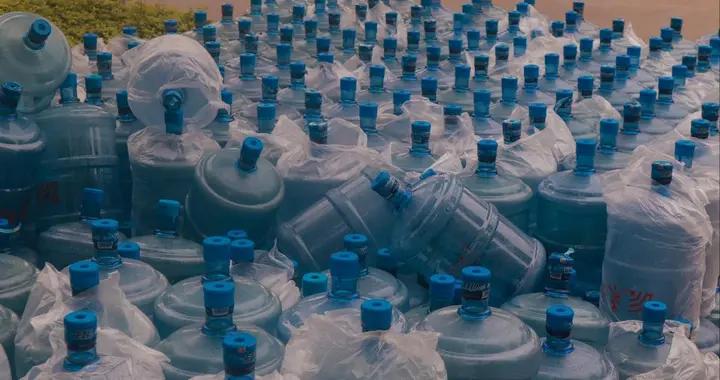 長期自己燒水喝的人和經常買桶裝水喝的人，誰更健康？結果來了