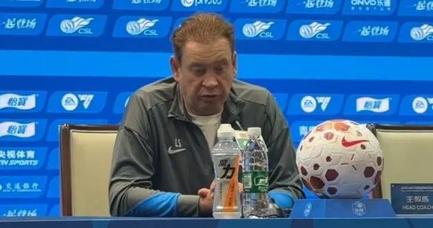 斯盧茨基：在我眼裏沒有什麼國籍之分，誰的狀態好誰就首發