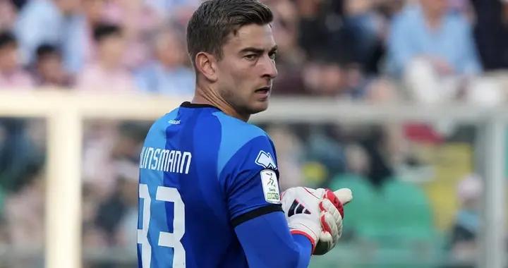 小克林斯曼在意乙比賽時和對手相撞遭頸椎骨折，賽季提前報銷