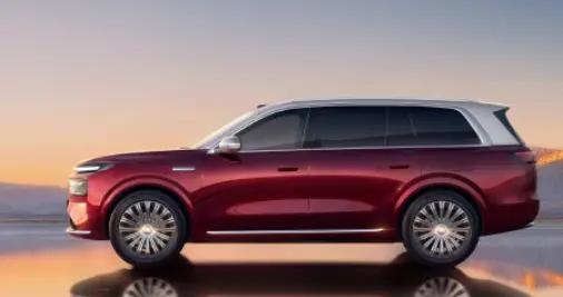 奕境汽車總經理曾清林宣佈李治廷成爲“奕境智友”