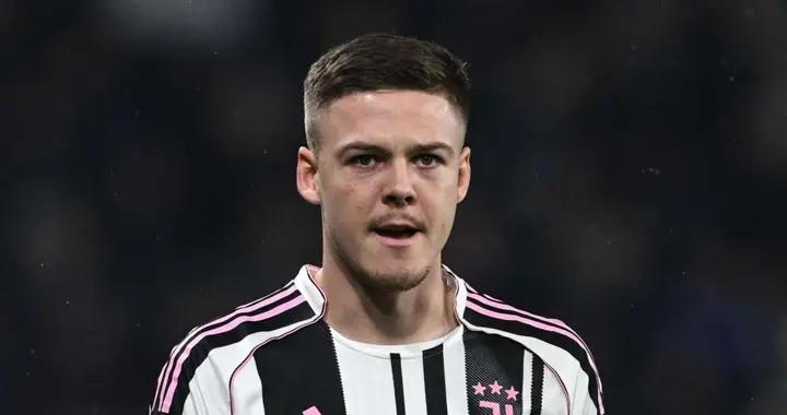 全市場：霍爾姆沒有遭遇傷病，僅右腿肌肉負荷過度