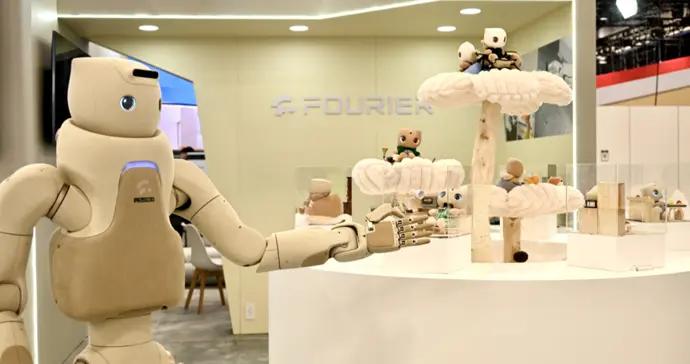 傅利葉攜“有溫度”的機器人首秀CES 2026，“聊天下棋”圈粉海外觀衆