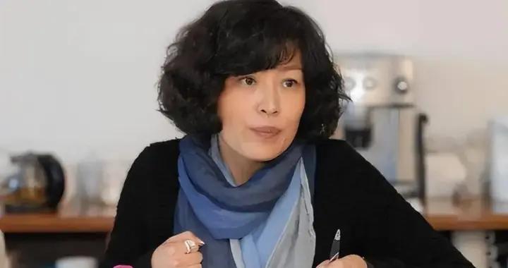 趕走趙本山毀掉春晚、李詠離世後躲美國的哈文，如今怪不了別人