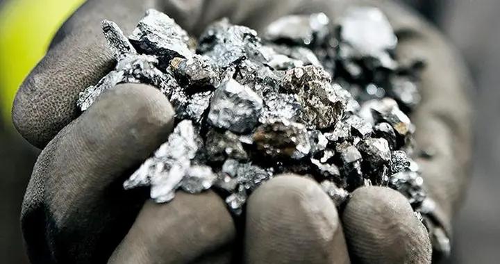 鉑金價格暴漲40%，中美鉑金戰正式打響，美國囤積中國有準備