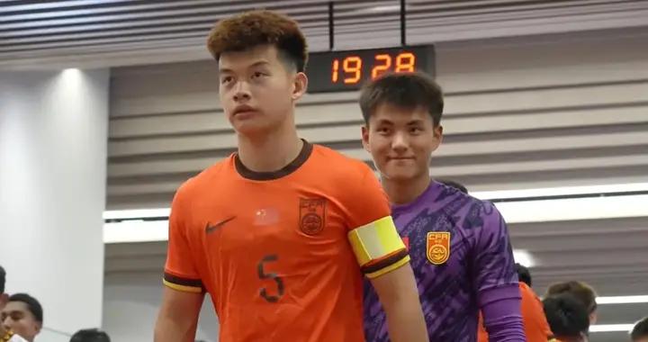 馬德興：U23男足今天飛抵利雅得，劉浩帆已經開展有球訓練