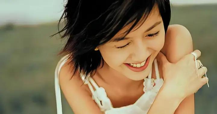 孫燕姿：三次退圈，匿名捐款8位數，歌壇沒人比她更通透