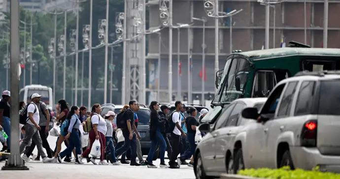 委內瑞拉首都傳出數聲爆炸聲，疑遭空襲