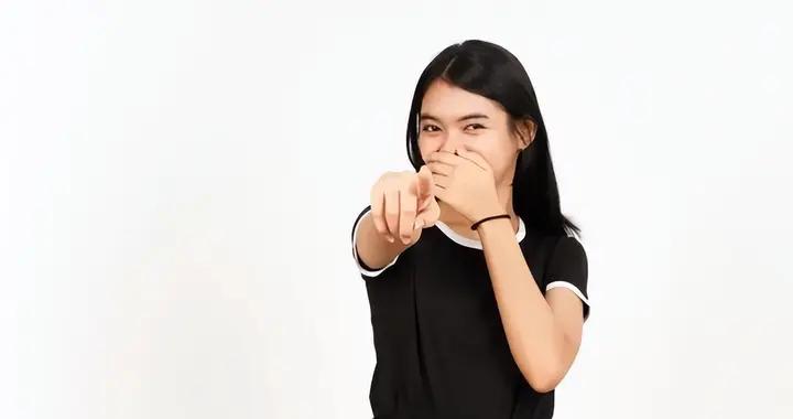 不要把刻薄當直率了，“Mean”從來不是時尚單品