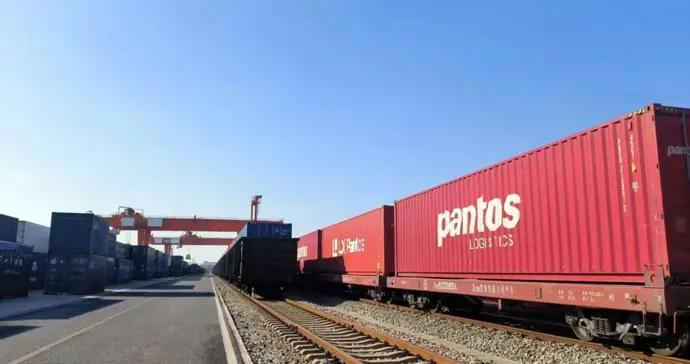 新年首趟！“南京LG”專列發出