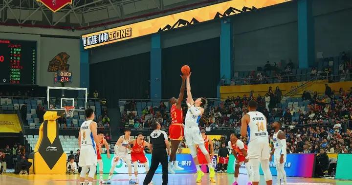 CBA | 浙江方興渡拿下新年主場開門紅！布朗缺陣，塔克砍下最高分