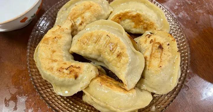 一家三口的早餐發朋友圈火了，網友：太豐盛了，冬天就該這麼喫！