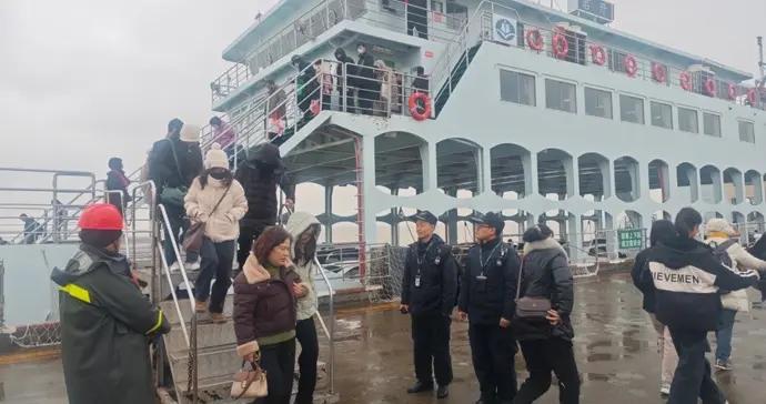 元旦出行高峯遇寒潮大風，海事部門科技賦能護航崇明三島水上客運