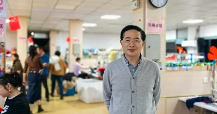 樓下透析，樓上開廠：廣州醫生縫補了許多人的生活