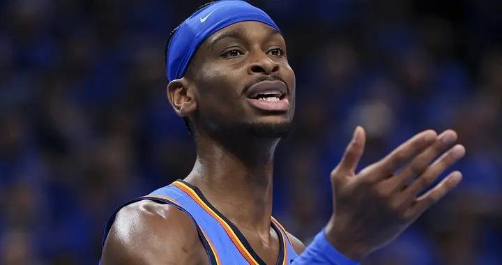 0.7秒絕殺！第6敗提前到手！73勝神蹟難破，張伯倫的紀錄保不住了