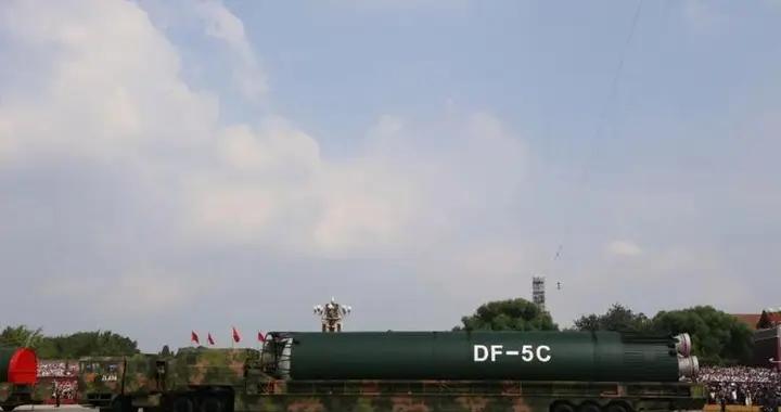 2萬公里射程到底多硬核？能帶10枚核彈頭，東風5C爲何是鎮國之錘
