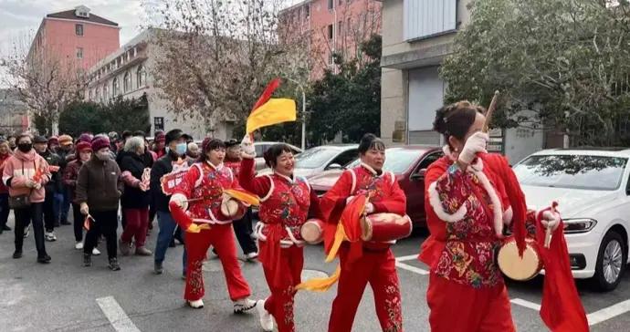 21年不變的新年儀式！“這纔是新年該有的樣子”