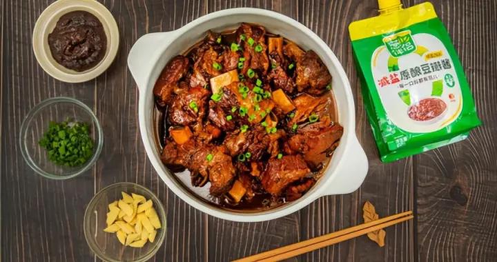 肉菜不入味？試試這招！用蔥伴侶減鹽豆瓣醬拯救冬日餐桌