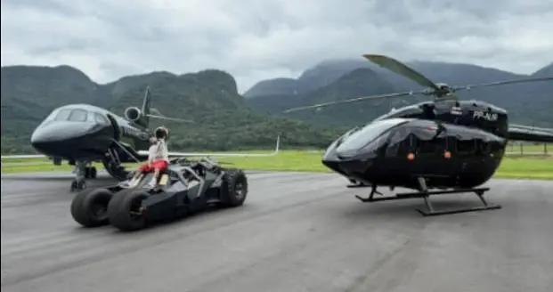 壕！太陽報：內馬爾曬的蝙蝠戰車和飛機總價值接近5000萬英鎊