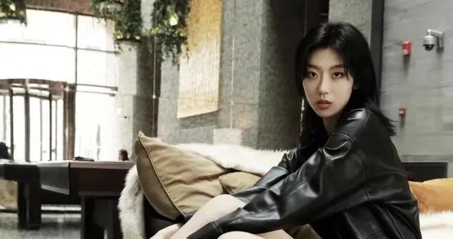 今年冬天“切爾西靴”又火了！百搭顯瘦顯高不說，還時尚高級