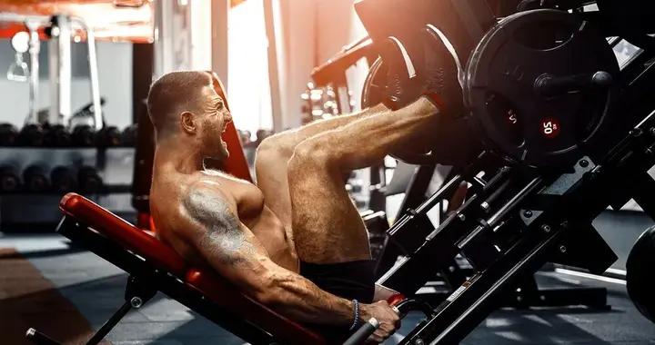 最佳腿部訓練計劃，打造鋼鐵般的下肢（別再被叫細狗）！