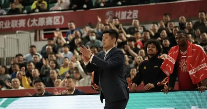 潘江：張寧多次要求上場，但我們謹慎考慮傷情拒絕了他的請求