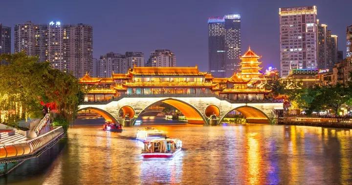 領略天府魅力！住在成都有滋有味