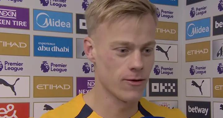 範黑克：哈蘭德可能是最佳前鋒之一，面對他時我只能全力以赴