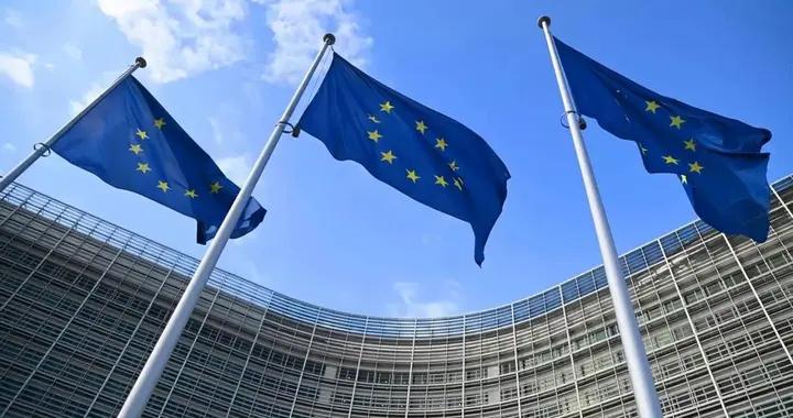 沒等俄解體，歐盟就準備B計劃，馮德萊恩暗示：中國纔是敵人？