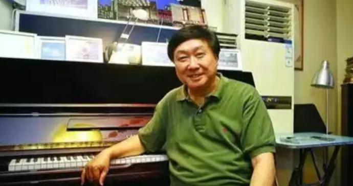 音樂家劉鍵曾把《幸福拍手歌》帶給大衆，這位上海爺叔曾在街頭截停肇事逃逸者