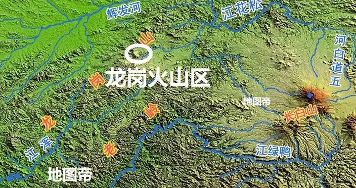 凝視吉林龍崗山深淵，深淵也在凝視我們？