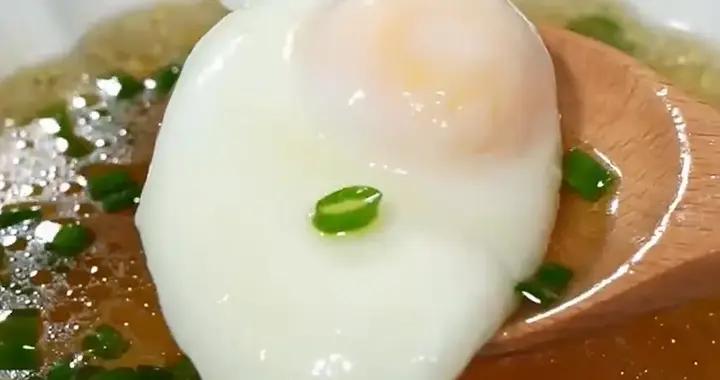 煮荷包蛋總是散開？記住不要水開就下鍋，教你一招，個個圓潤飽滿