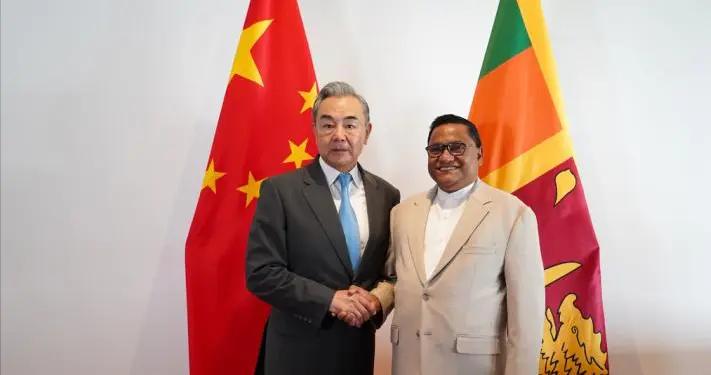 王毅前腳剛走，美國後腳威脅非洲小國：不準籤協議，否則後果自負