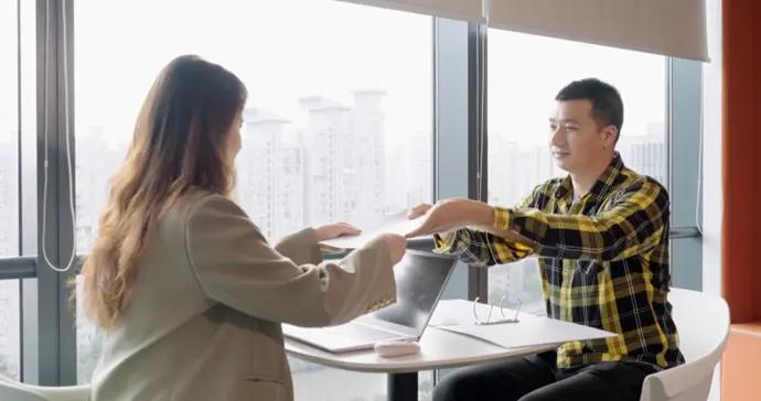 前程無憂發佈報告，2025年離職率降至14.8%，這說明了什麼？