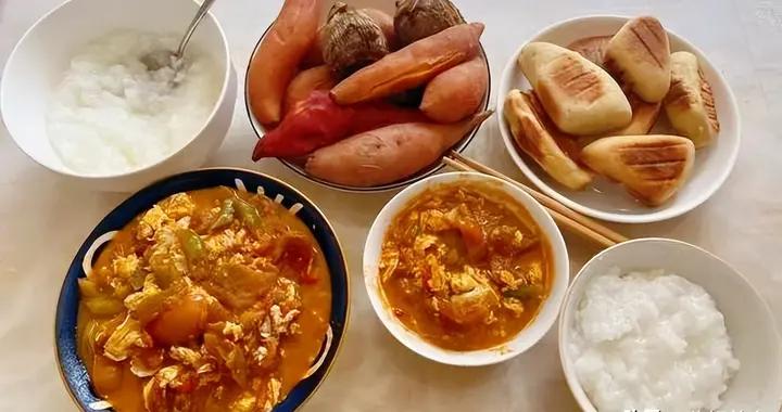 河南上班族曬父母做的午餐，曬朋友圈火了，網友：不精緻但真養人