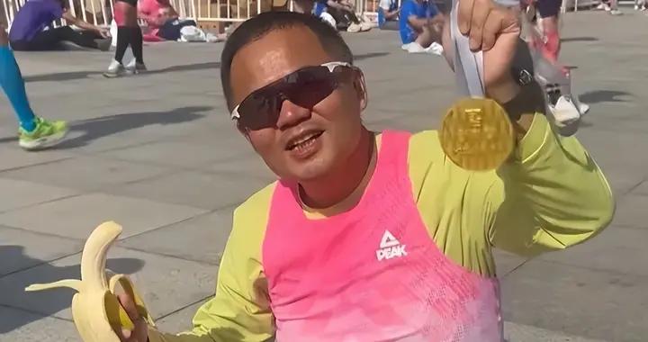 匹克CEO廈馬首馬531完賽，從180斤退賽到全馬衝線