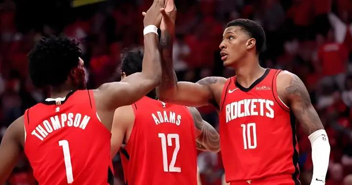 關鍵時刻三投全中連拿8分！他對火箭的進攻體系有多重要？