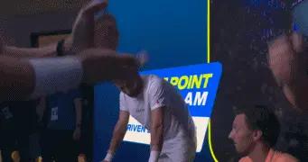 球都沒碰到！周杰倫回應澳網一輪遊