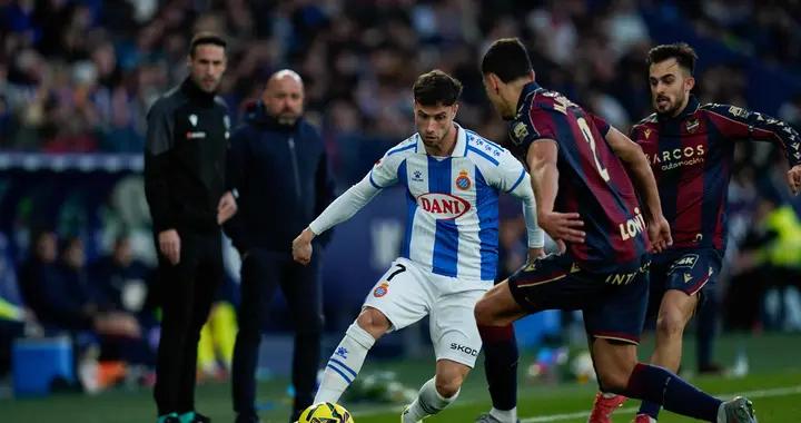 西班牙人官方：普阿多右膝前十字韌帶斷裂，將於週四進行手術