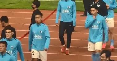 記者：上賽季效力於新鵬城的張衛和王嶠將共同加盟海牛