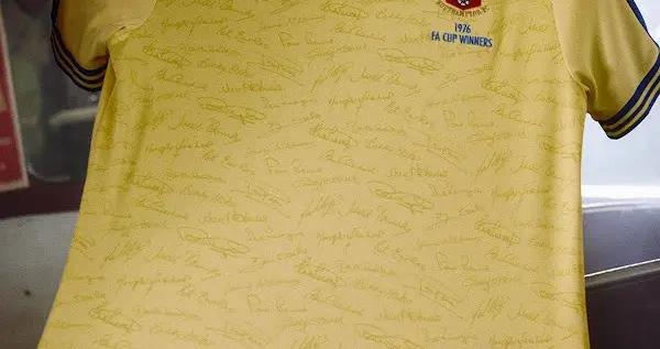 致敬歷史，南安普頓發佈足總盃奪冠50週年紀念球衣