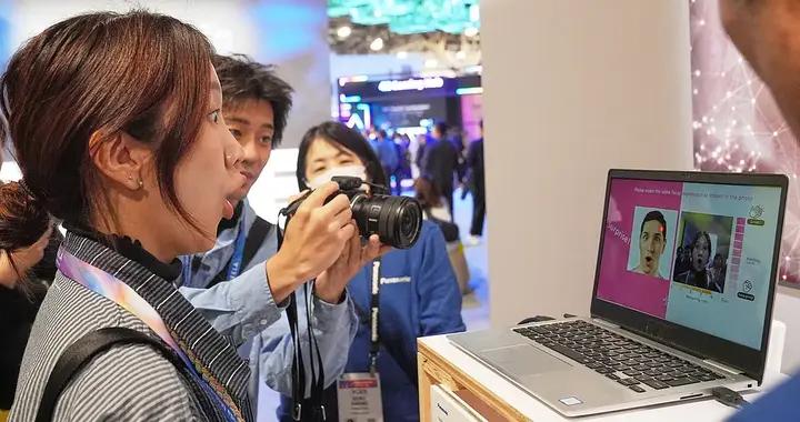 直擊CES：“AI正急切地走出屏幕”