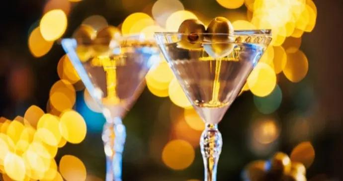 除了爲這紛至沓來而輕輕碰杯——2025年，一些書，一些思緒