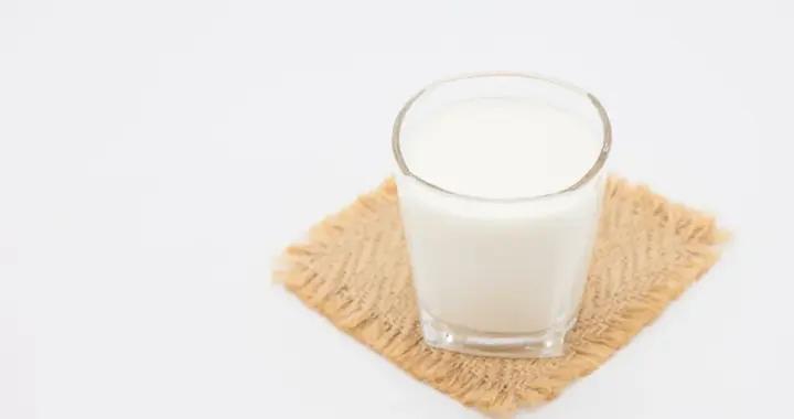 喝牛奶容易長胖？